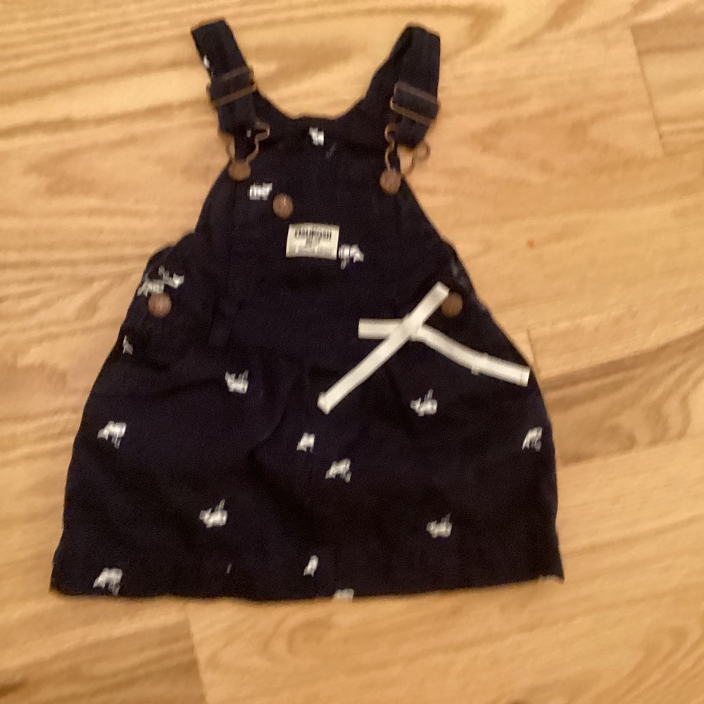 OshKosh Jumper Size 18 mo